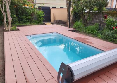 Piscine à coque moderne et design